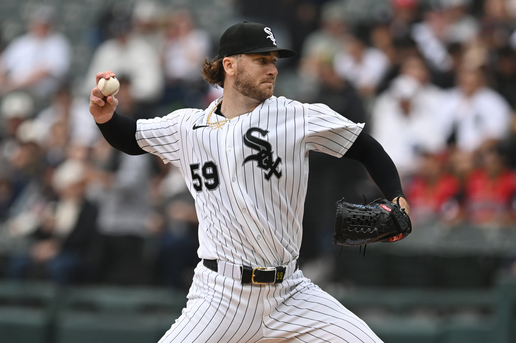 Sean Burke and Miguel Vargas help the White Sox beat the Tigers 3-1